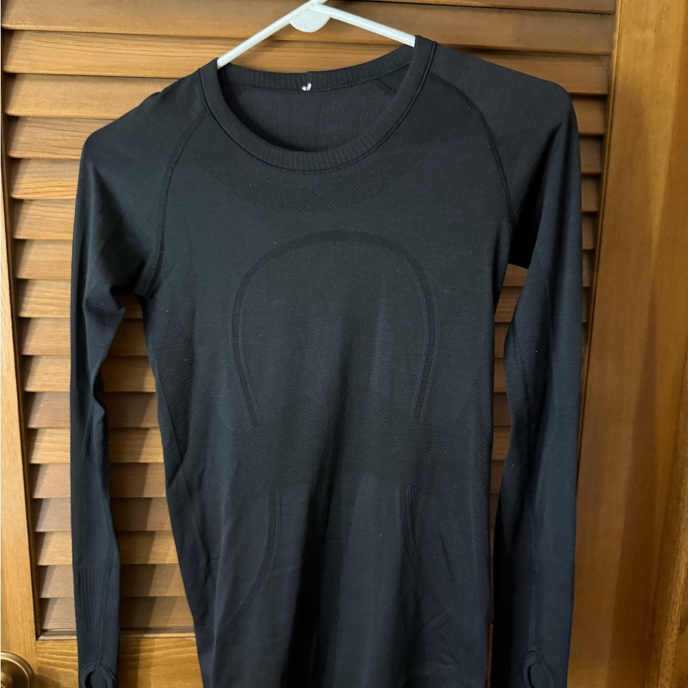 lululemon athletica Black Long Sleeve Top